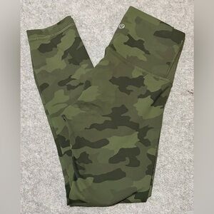 lululemon Wunder Train HR 25”